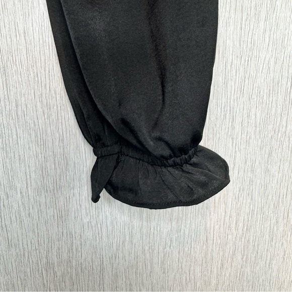 Altar’d State Black Longsleeve Silky Cropped Top Dressy Blouse size Small - Picture 4 of 7